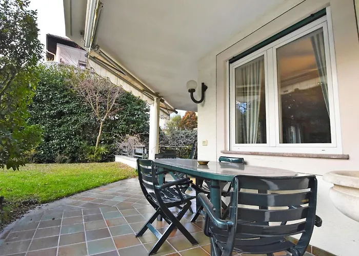 公寓 Esperia By Interhome *